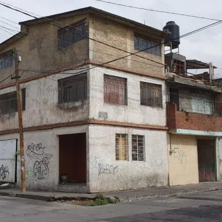 Buy this studio house on Calle Sierra de Otzumatlán in 58110 Morelia, MIC