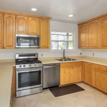 Rent this 3 bed apartment on 2814 North Frederic Street in Burbank, CA 91504