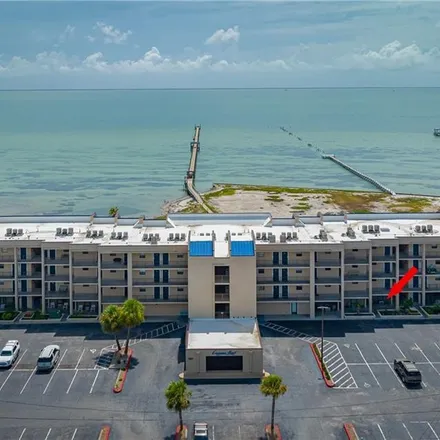 Buy this 1 bed condo on 1015 Water Street in Rockport, TX 78382