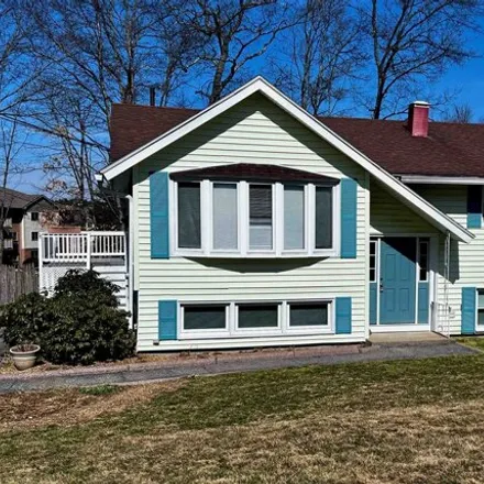 Rent this 5 bed house on 40 Cambridge Road in Nashua, NH 03062