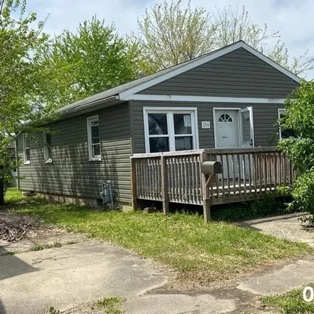 Buy this 3 bed house on 208 Sycamore Street in Chillicothe, OH 45601