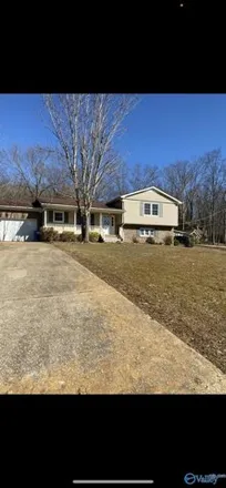 Rent this 4 bed house on 8025 Navois Drive Southeast in Willow Bend, Huntsville
