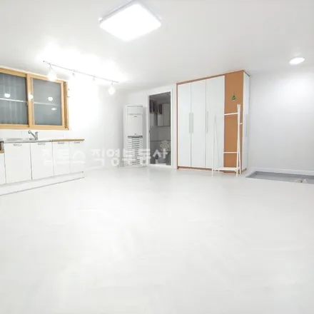 Rent this studio apartment on 서울특별시 강남구 삼성동 125-15