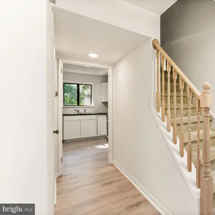 Image 4 - 2280 Covent Gardens Court, Reston, VA 20191, USA - Townhouse for sale