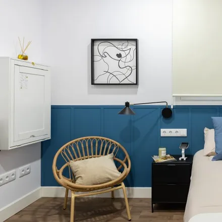 Rent this 8 bed room on Carrer de Muntaner in 452, 08001 Barcelona