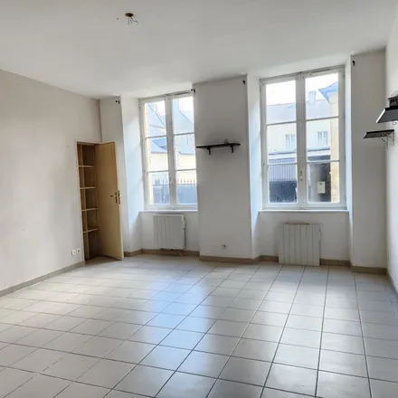 Rent this 3 bed apartment on 25 Rue de la Juridiction in 14400 Bayeux, France