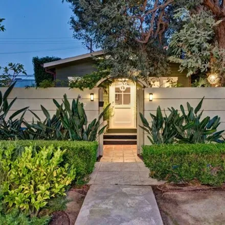 Image 2 - 535 Seville Court, Los Angeles, CA 90291, USA - House for sale