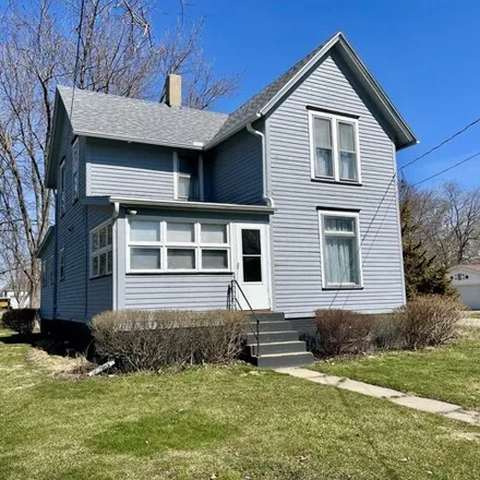 Buy this 2 bed house on 600 South Homer Street in Princeton, IL 61356