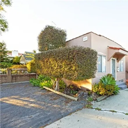 Image 3 - 1034 West 15th Street, Los Angeles, CA 90731, USA - House for sale