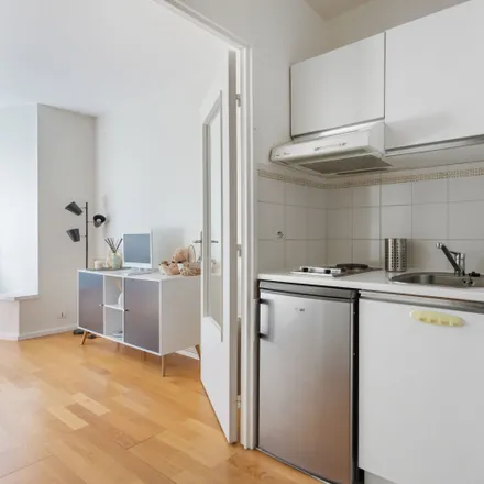 Image 8 - 34 Rue Vaugelas, 75015 Paris, France - Apartment for rent
