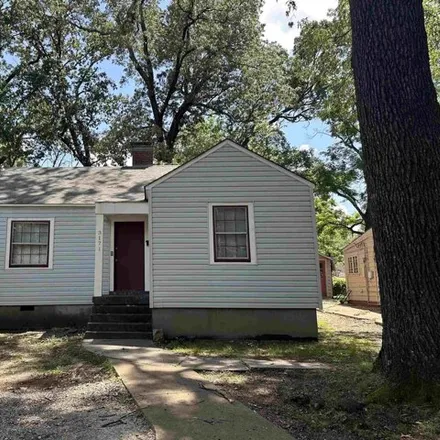Rent this 2 bed house on 3171 Carnes Ave in Memphis, Tennessee