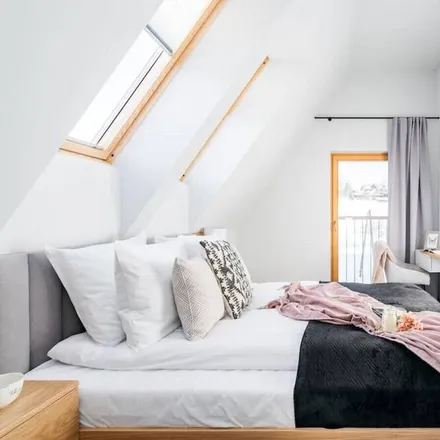 Rent this 3 bed apartment on 34-511 Kościelisko
