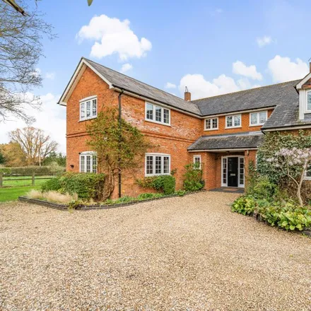 Rent this 6 bed house on Somerton Farm in Locks Ride, Chavey Down