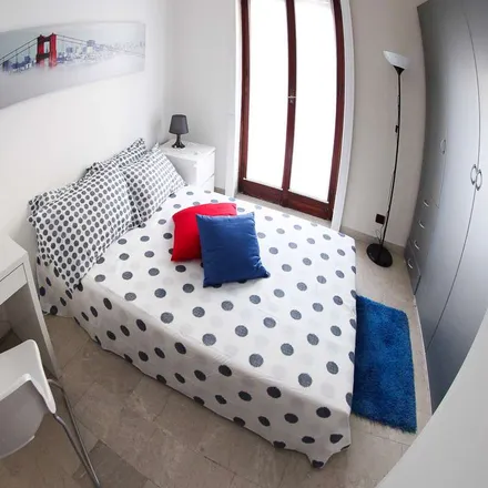 Rent this 7 bed room on Via Angelo de Vincenti in 7, 20148 Milan MI