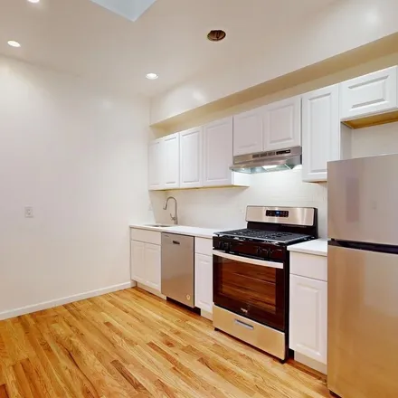 Rent this 4 bed apartment on 604 4th Street in Hoboken, NJ 07030