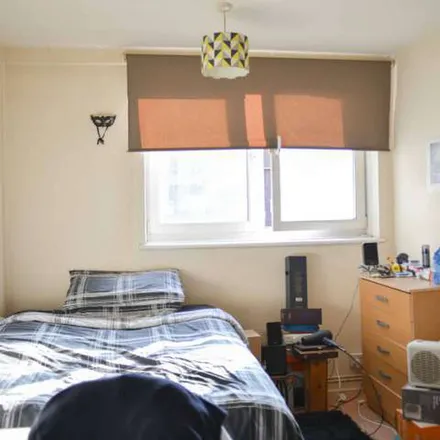 Rent this 6 bed apartment on Ethelred Nursery School in 10 Lollard Street, London