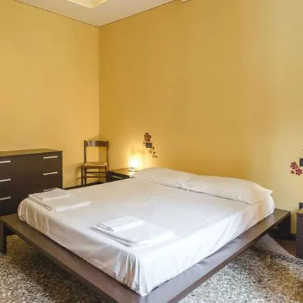 Image 4 - Vicolo Fantuzzi, 5, 40125 Bologna BO, Italy - Apartment for rent