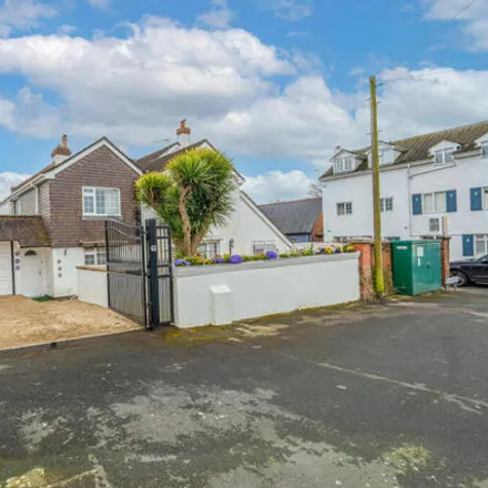 Buy this 3 bed duplex on Queen's Road in Christchurch, BH23 3NA