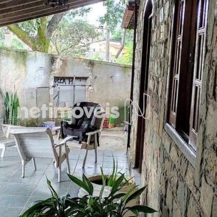 Buy this 3 bed house on Rua Araçuaí in Sede, Contagem - MG