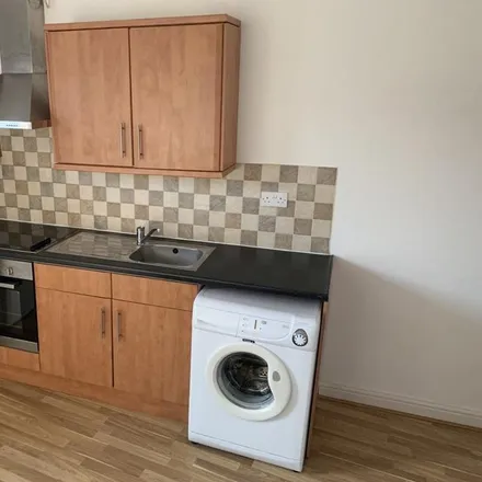 Rent this 1 bed townhouse on Bexley Avenue in Leeds, LS8 5LU