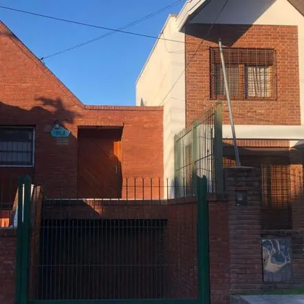 Buy this 4 bed house on Vélez Sarsfield 1460 in La Colonia, 1877 Quilmes