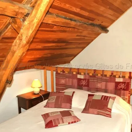 Rent this 3 bed townhouse on Allee de la Renardière in 37270 Azay-sur-Cher, France