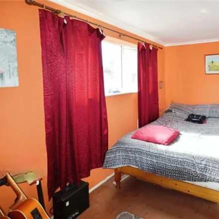 Image 4 - Luxembourg Close, Luton, LU3 3TD, United Kingdom - House for sale