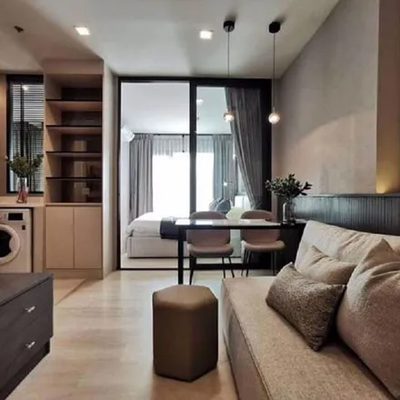 Rent this 1 bed apartment on Witthayu Road in Pathum Wan District, Bangkok 10330