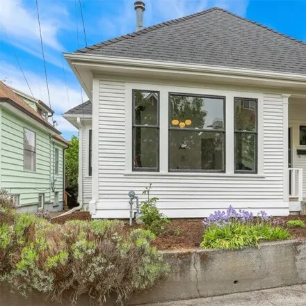 Buy this 2 bed house on 2308 North 65th Street in Seattle, WA 98103