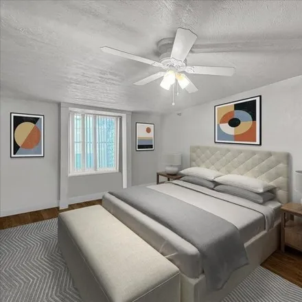 Buy this 2 bed condo on 249 East Garden Street in Pensacola, FL 32502
