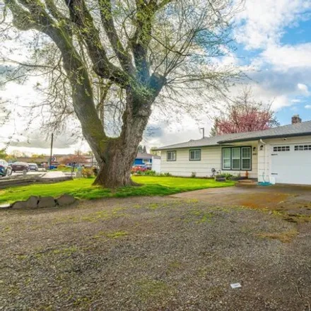 Buy this 3 bed house on 1085 Clearview Avenue Northeast in Keizer, OR 97313