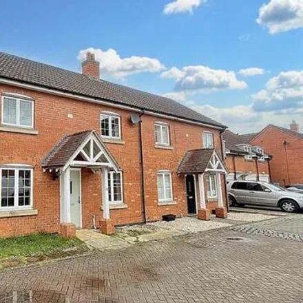 Buy this 3 bed duplex on Ross Close in Lincoln, LN2 4WQ