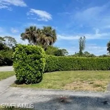 Image 2 - 2300 Estey Avenue, East Naples, Collier County, FL 34104, USA - House for sale