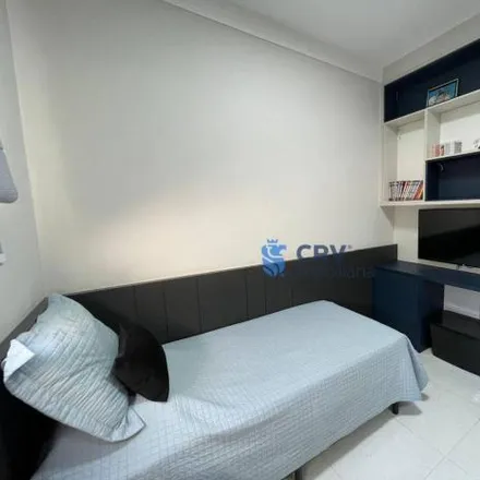 Buy this 3 bed house on Rua Fulgêncio Ferreira Neves in Coliseu, Londrina - PR