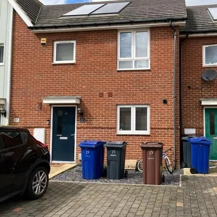 Rent this 1 bed house on Sawcotts Way in Tilbury, RM16 2EG