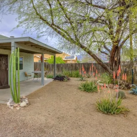 Image 3 - 2539 North Desert Avenue, Tucson, AZ 85712, USA - House for sale