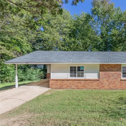 Buy this 3 bed house on 607 Bearden Road in Poplar Bluff, MO 63901