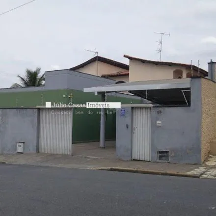 Rent this 4 bed house on SENAI in Rua Ângelo Elias, Jardim Santa Rosália