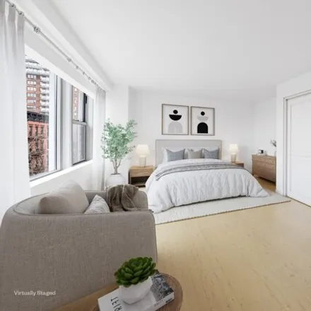 Image 9 - 525 East 82nd Street, New York, NY 10028, USA - Apartment for sale