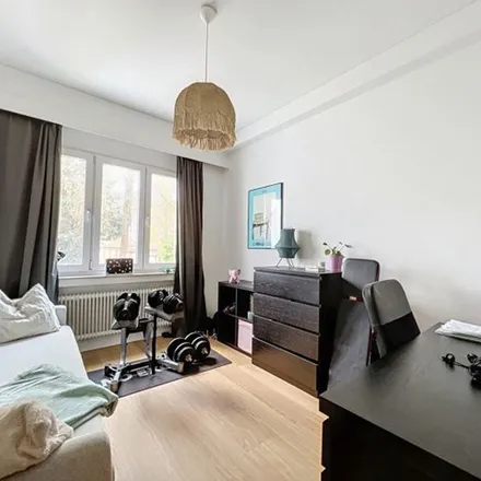 Rent this 2 bed apartment on Avenue des Grenadiers - Grenadierslaan 49 in 1050 Ixelles - Elsene, Belgium