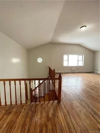 Rent this 5 bed house on 2110 Light Street in New York, NY 10466