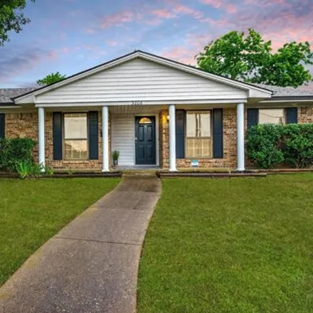 Buy this 3 bed house on 3176 Hillsdale Lane in Garland, TX 75042