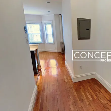 Rent this 1 bed apartment on 98 Queensberry St