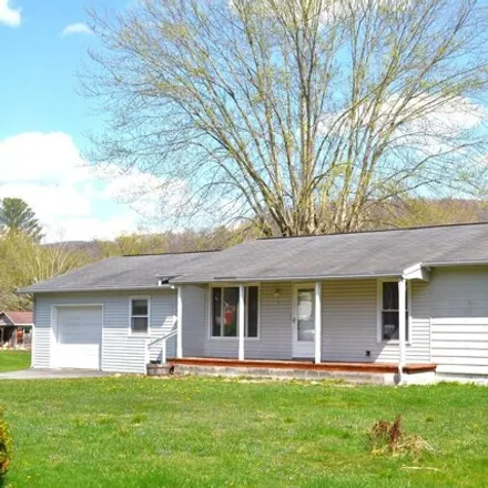 Buy this 3 bed house on 100 Forrest Street in Greenbrier County, WV 25984