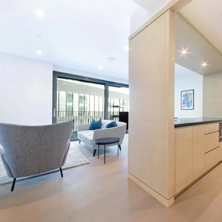 Image 1 - One Embassy Gardens, 1 Viaduct Gardens, Nine Elms, London, SW11 7EN, United Kingdom - Apartment for rent