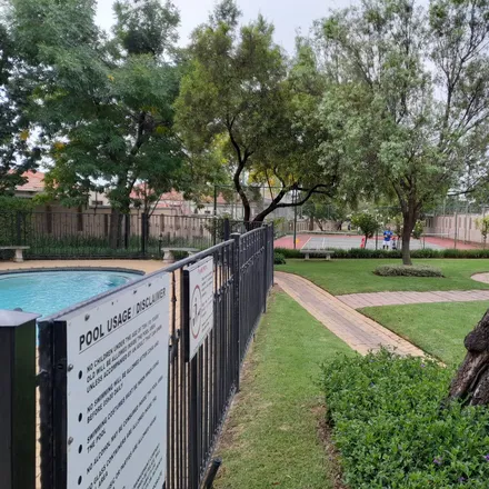 Rent this 3 bed apartment on unnamed road in Kengies Ext 21, Gauteng