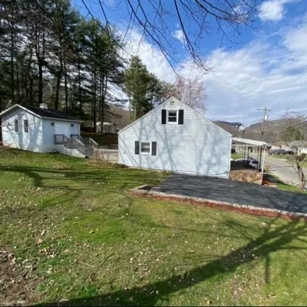 Image 4 - 267 Ridgeway Drive, Bluefield, VA 24605, USA - House for sale