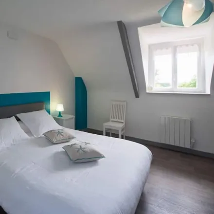 Rent this 3 bed house on Rue de Saint-Brieuc in 22800 Saint-Donan, France