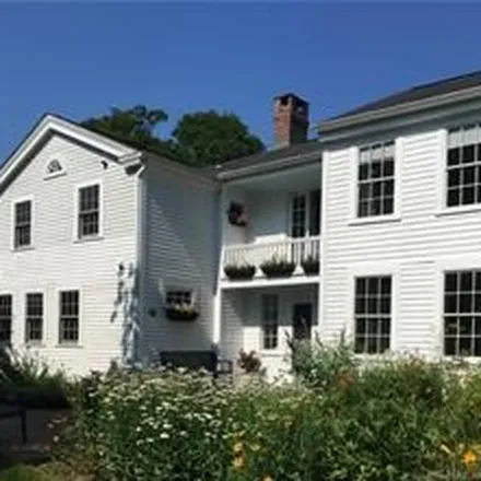 Rent this 3 bed apartment on 10 Ferry Road in Old Lyme, Lower Connecticut River Valley Planning Region