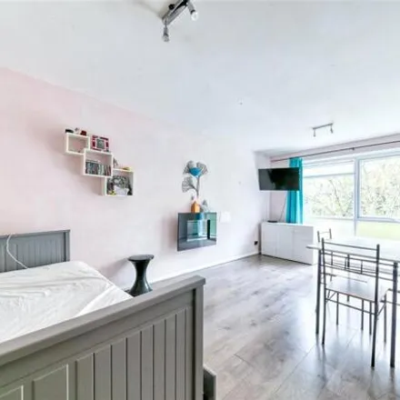 Buy this 1 bed apartment on 39 Azalea Close in London, W7 3QA